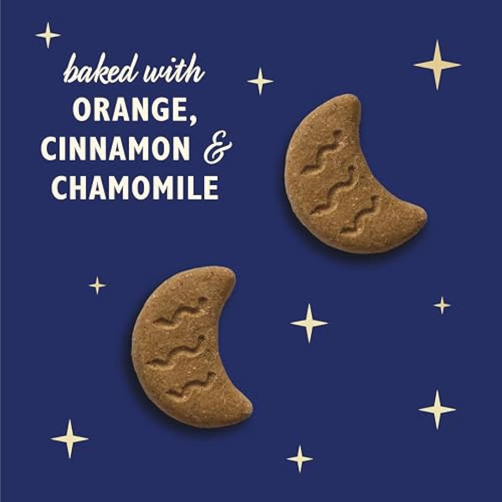 Lily’s Kitchen Christmas Bedtime Biscuits with Natural Ingredients - Adult Dog Treats Packet (8 Packs x 80g)